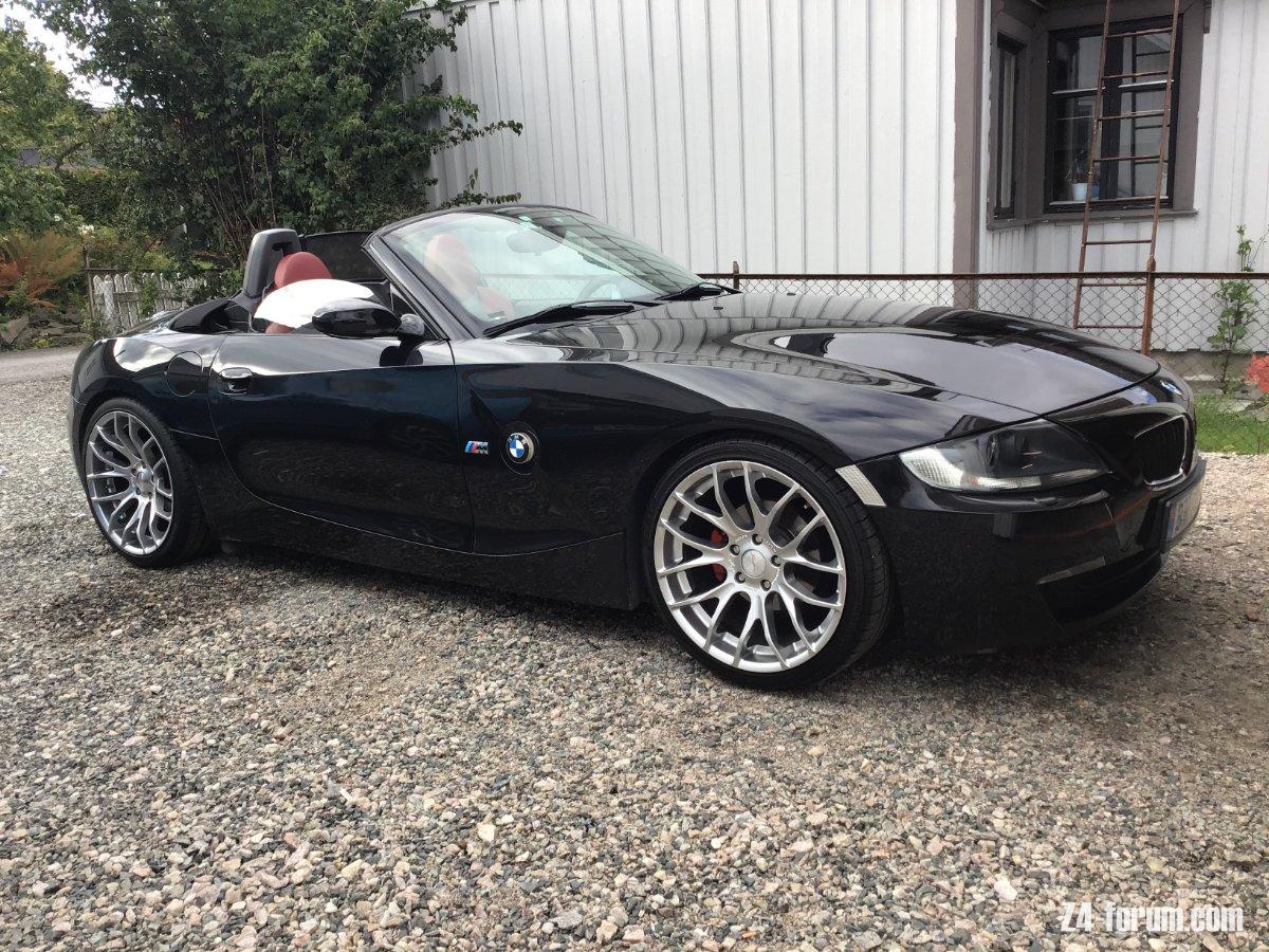 BMW Z4 mod 2006.JPG