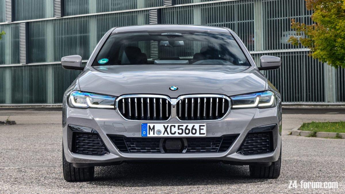 New BMW 545e xDrive 2020-20.jpg